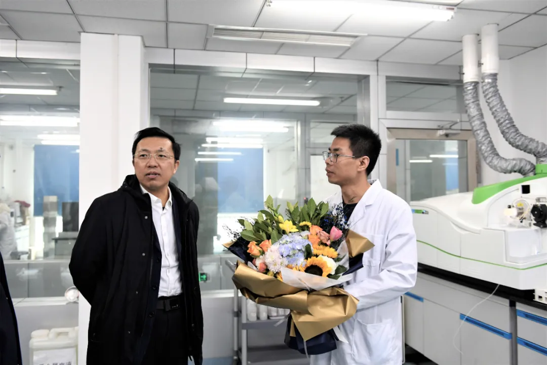 广元市委常委副市长孔祥泉走访慰问环境监测高层次人才